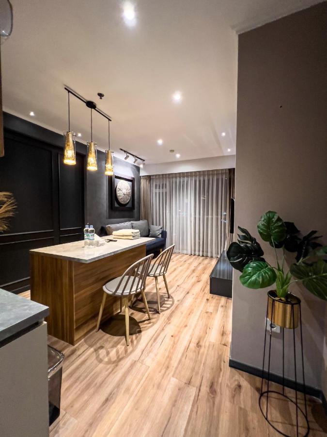 R30 Apartemen Gateway Pasteur 2Br Daymentroom Бандунг Екстер'єр фото